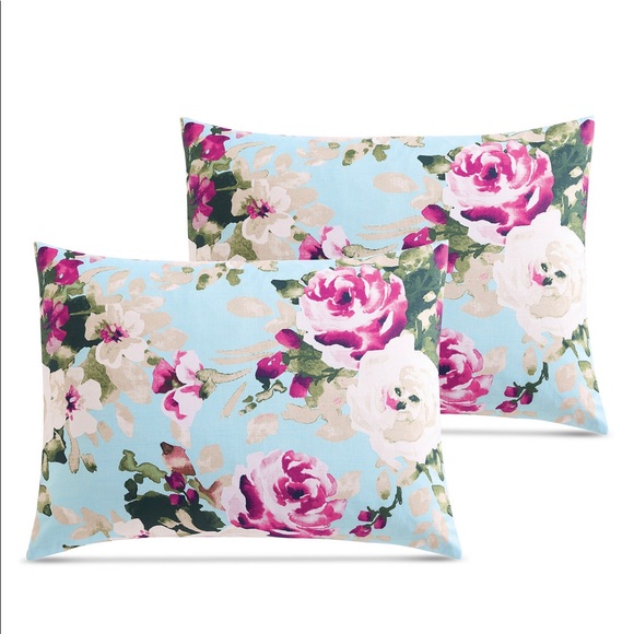 Hallmart Collection - Picture 2 of 4